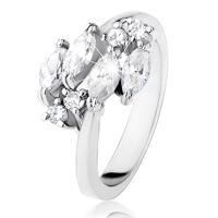 Błyszczący pierścionek srebrnego koloru, przezroczyste ziarenkowe i okrągłe cyrkonie - Rozmiar : 56