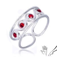 Pierścionek z serca 925 - esowity wzór z czerwonymi kamyczkami