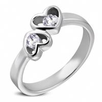 Stalowy pierścionek srebrnego koloru, dwa serca z bezbarwnymi cyrkoniami - Rozmiar : 58
