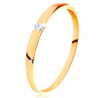 Złoty 14K pierścionek - lśniący cyrkon bezbarwnego koloru, gładkie wypukłe ramiona - Rozmiar : 51